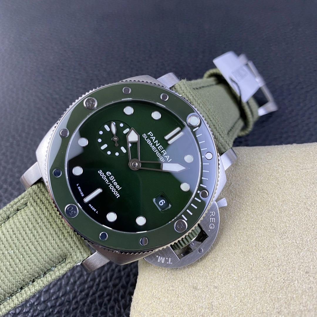 CBD Factory Panerai Submersible QuarantaQuattro 44mm Gradient Green Dial (PAM01287) 1:1 Super Clone – DDP.900 Movement WaterResistant 390